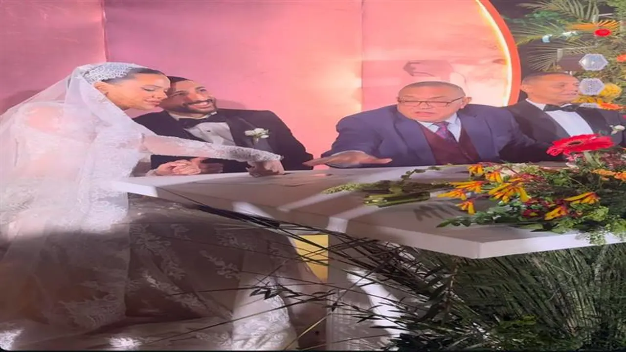 حفلة زفاف آدم نجل حنان ترك تغيب عنها والدته.. كيف احتفل العائلة والأصدقاء؟